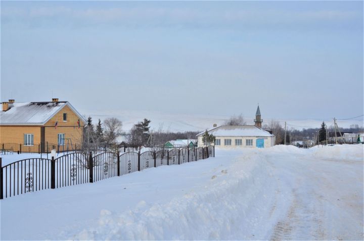 В бавлинском селе силами жителей в ФАПе установили новый газовый котёл