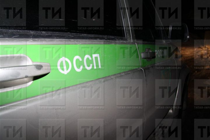 У бавлинца приставы изъяли автомобиль за долги по алиментам