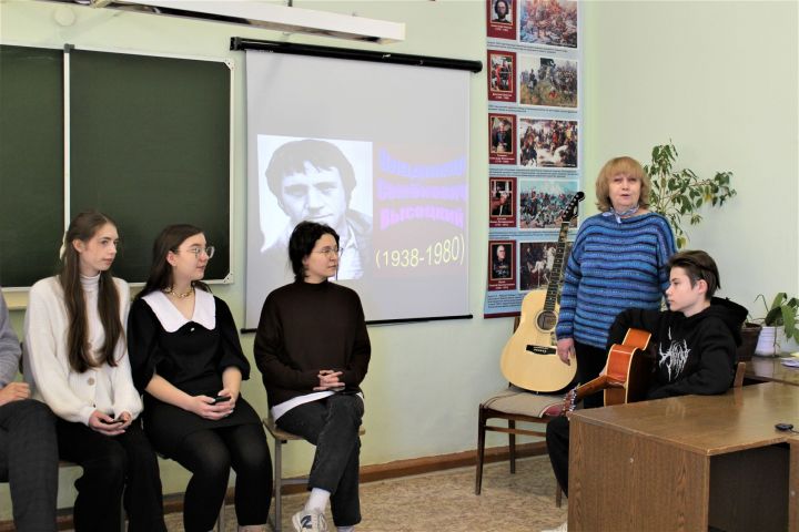 Бавлинцы о Высоцком: строки из песен певца и актёра до сих пор актуальны