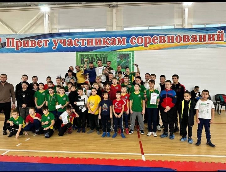 Представители национальной борьбы «корэш» Бавлов вернулись из Черемшана с медалями