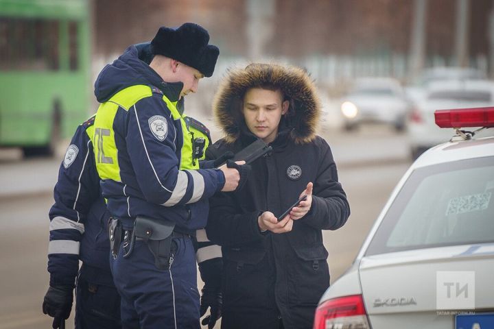 В Бавлах автоинспекторы проверят авто с иностранными номерами