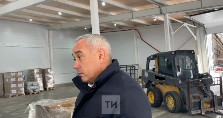 «Уже 937 тонн отправлено, на очереди еще 105 тонн»: Татарстан направляет гумпомощь в Лисичанск