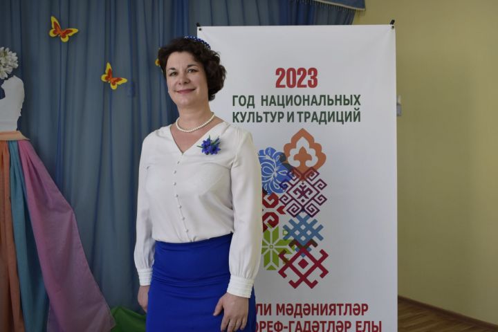 Баулының рус телле  тәрбиячеләре татарча да сөйләшә һәм эшли