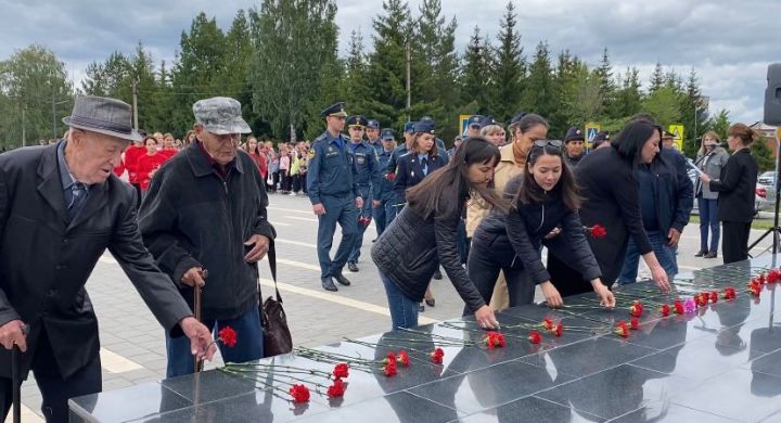 В Бавлах прошел митинг, посвящённый Дню памяти и скорби