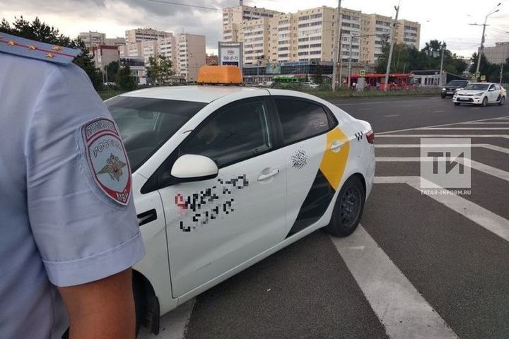 С 1 сентября российским таксистам запретят работать более 12 часов
