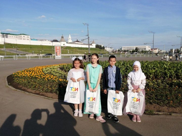 «Культурные школьники» района побывали в Казани