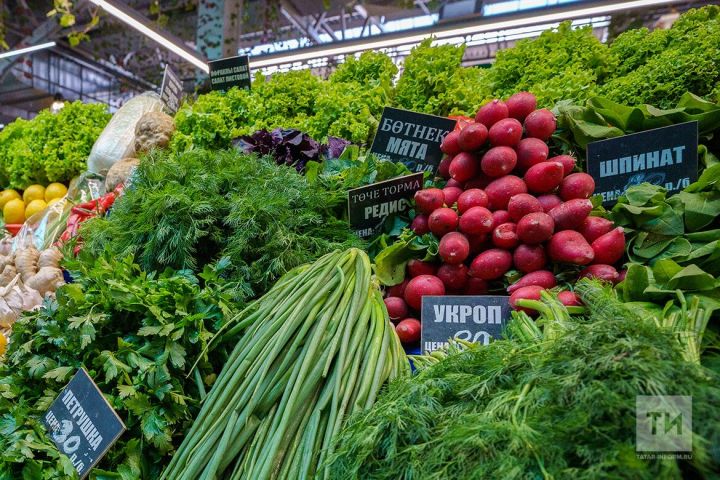 Татарстанстат: в РТ снизились цены на «борщевой набор» и алкоголь