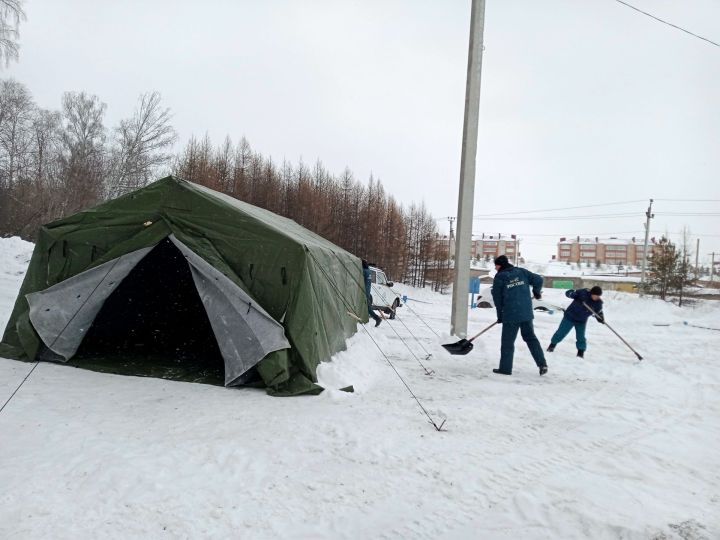 Готова ли купель к крещенским купаниям?