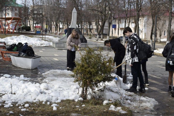 Бавлинские школьники за чистоту города
