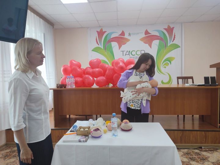 В Бавлинской ЦРБ состоялось очередное заседание «Школы материнства»