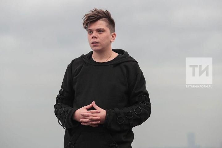 Элвин Грей рассказал об алкогольной зависимости