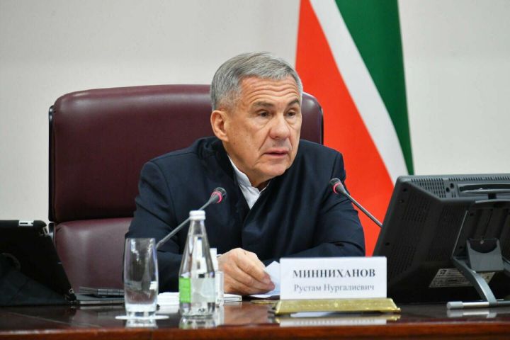 Минниханов дал указание усилить наблюдение за воздушным пространством
