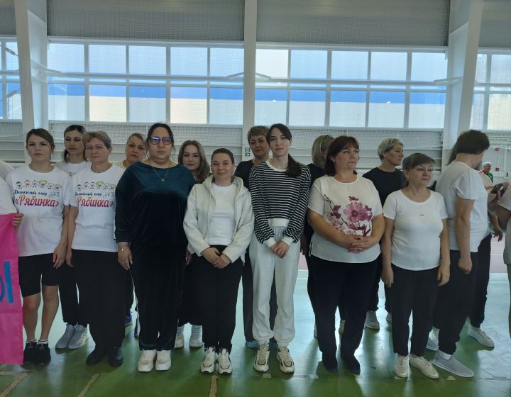 В Бавлах прошёл спортивный праздник работников образования