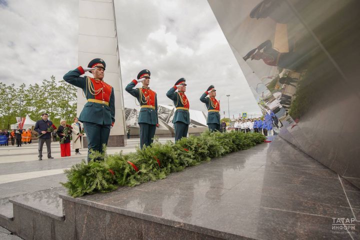 Казань и Зеленодольск — города трудовой доблести