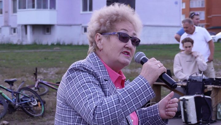 В Бавлах провели праздник двора