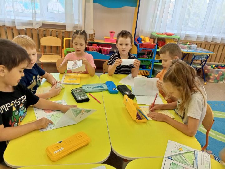 Бавлинские дошкольники поздравили родной район с днём рождения