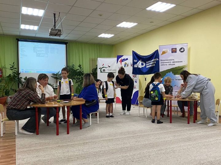 В детском саду в Бавлах провели брейн-ринг о безопасной дороге