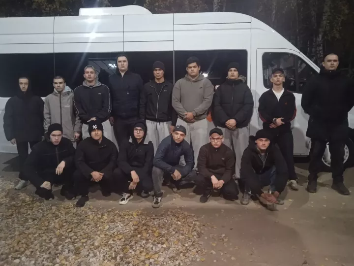 15 новобранцев из Бавлинского района отправились на срочную службу