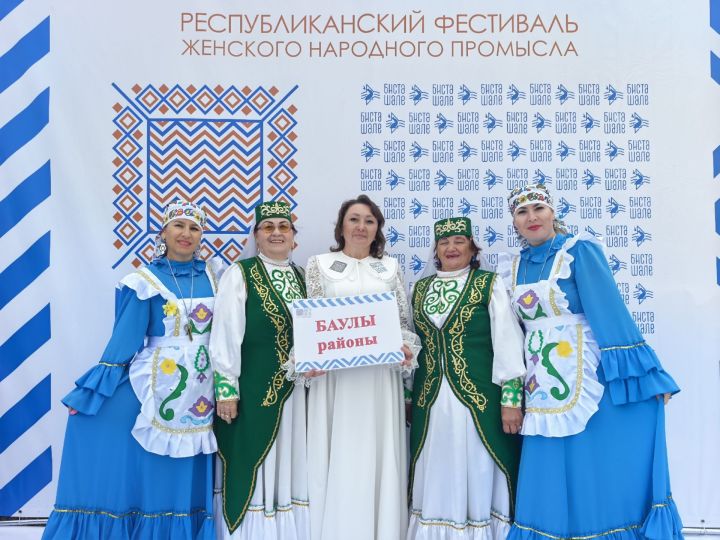 Фольклорный коллектив из Бавлинского района украсил фестиваль «Бистә шәле» в Рыбной Слободе