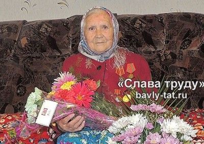В бавлинском селе живёт бабушка, пекущая вкусные пироги в свои 90 лет 