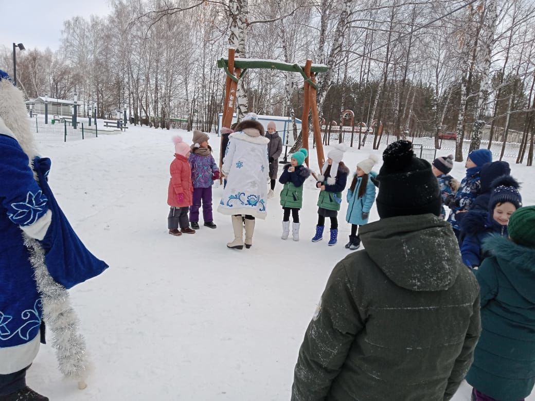 В Бавлах провели зимние забавы