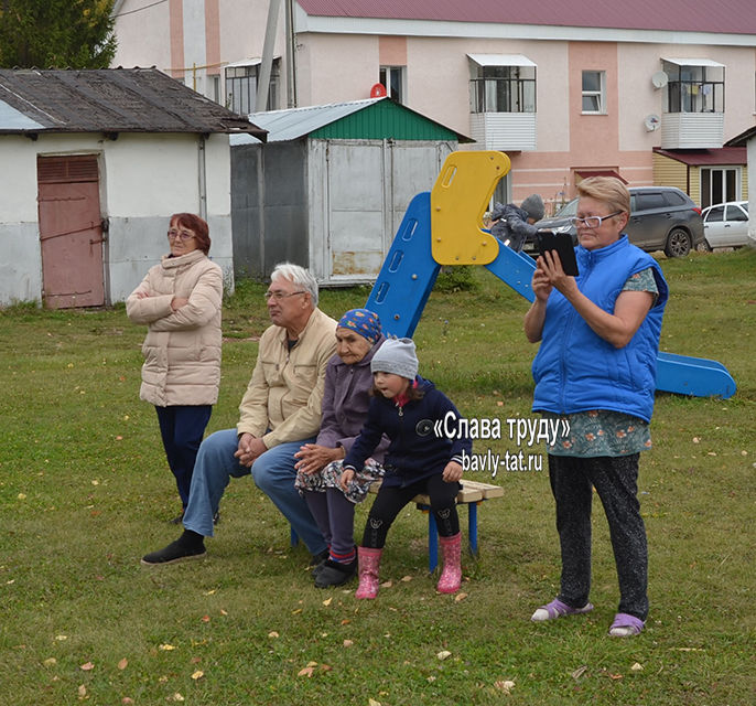 Концерт пришёл во двор бавлинцев