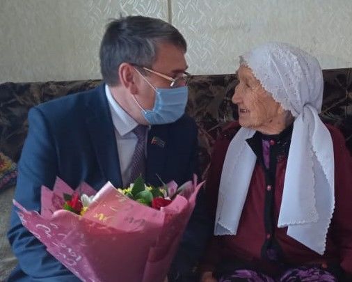 Ветерана поздравили с 90-летием