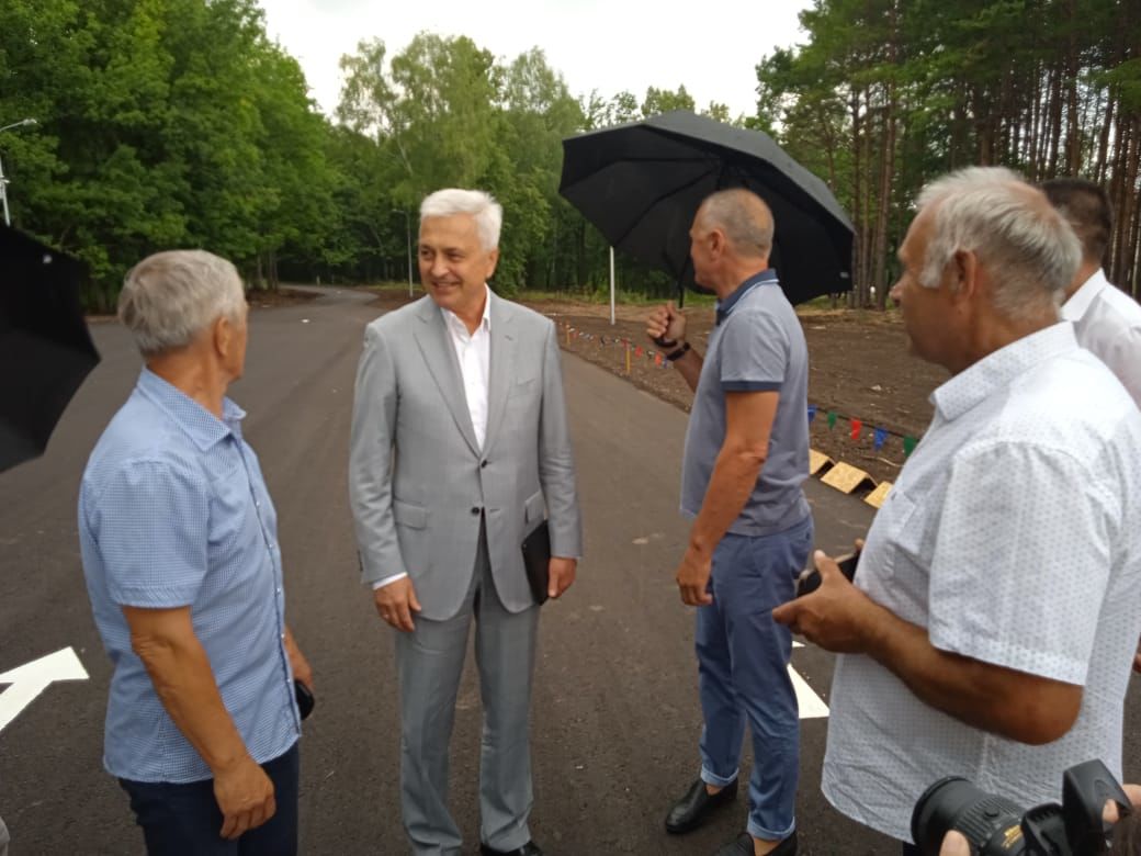 Юные спортсмены Бавлов начали заниматься на лыжероллерной трассе