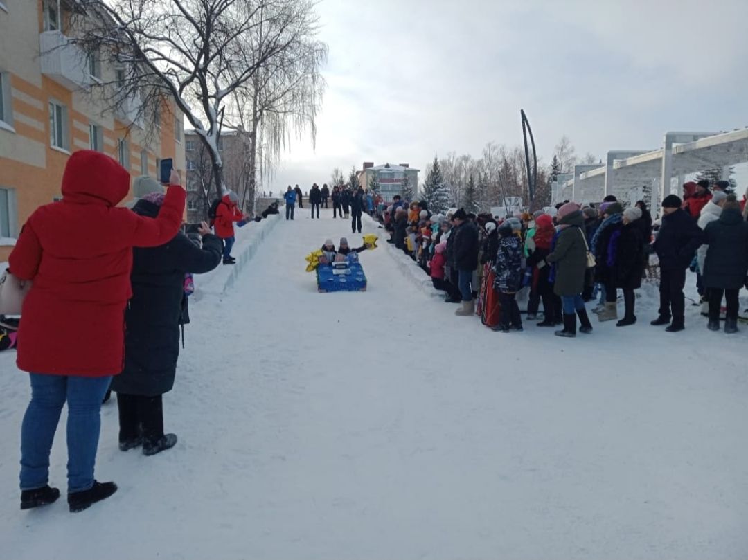 В Бавлах прошёл фестиваль креативных саней