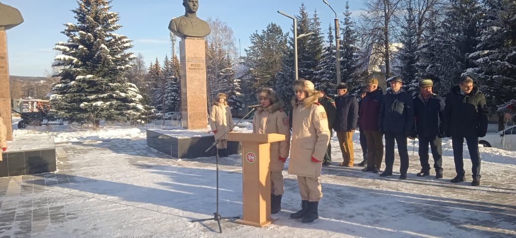 В Бавлах почтили память Героев Отечества