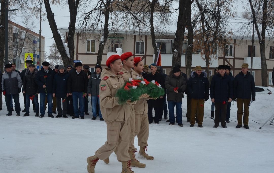 Бавлинцы почтили память: 33 года со дня завершения Афганской войны (ФОТОГАЛЕРЕЯ)