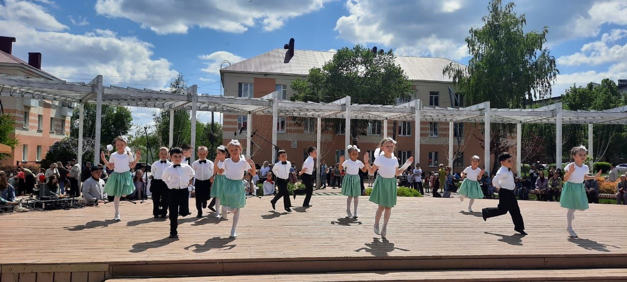 В первый день лета бавлинцы подарили детям праздник