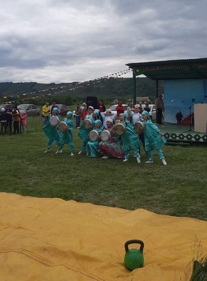 Труженики села Кзыл-Яр Бавлинского района весело отмечают Сабантуй