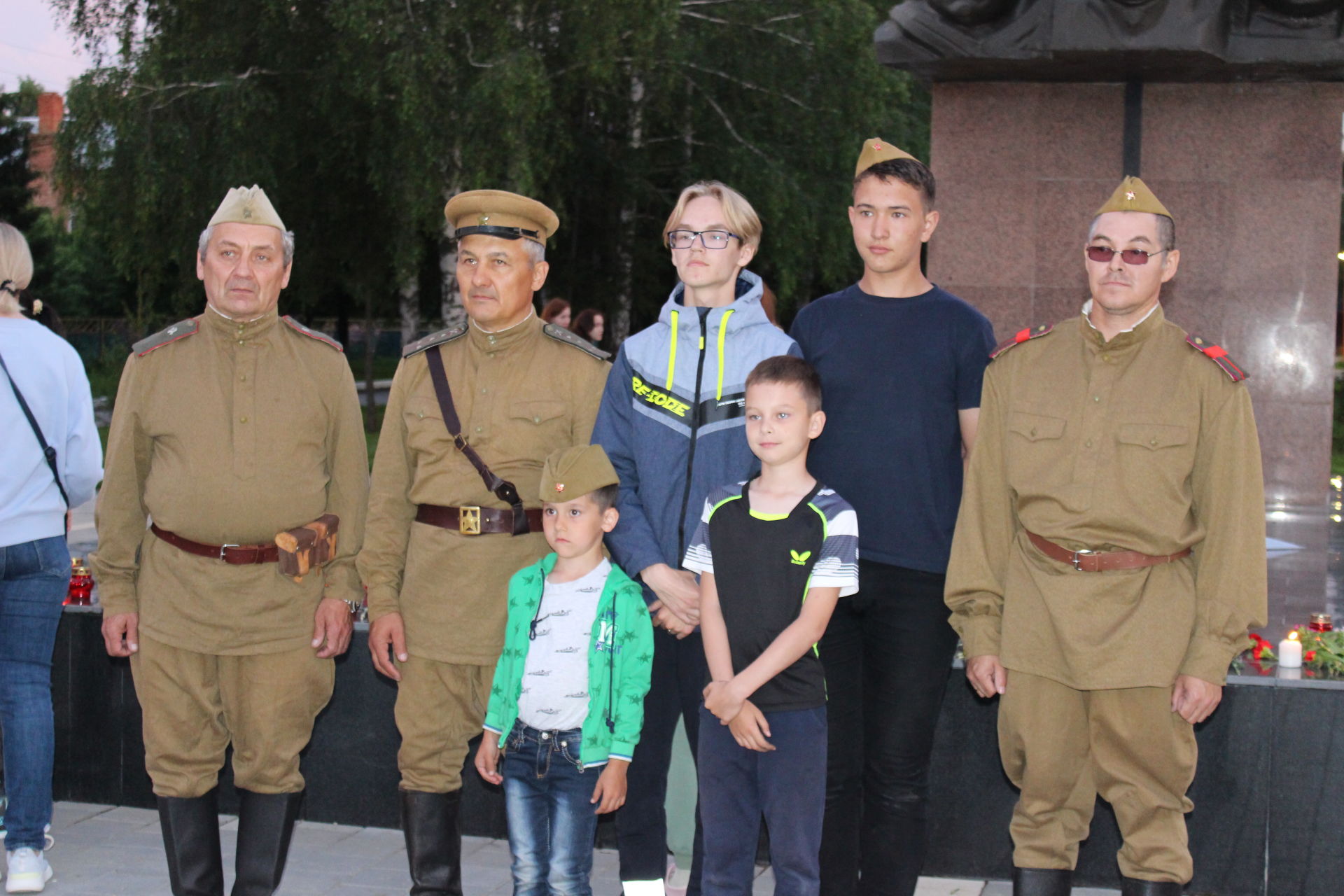 Память бавлинцев не гаснет (фотогалерея)