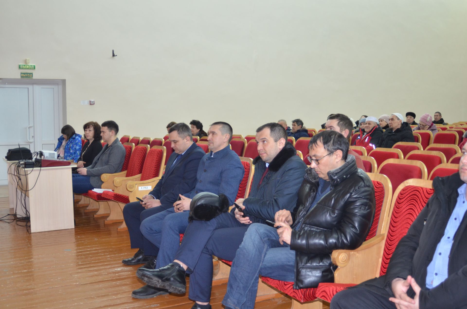 Кызылъяр җыенында сорау бирүче булмады