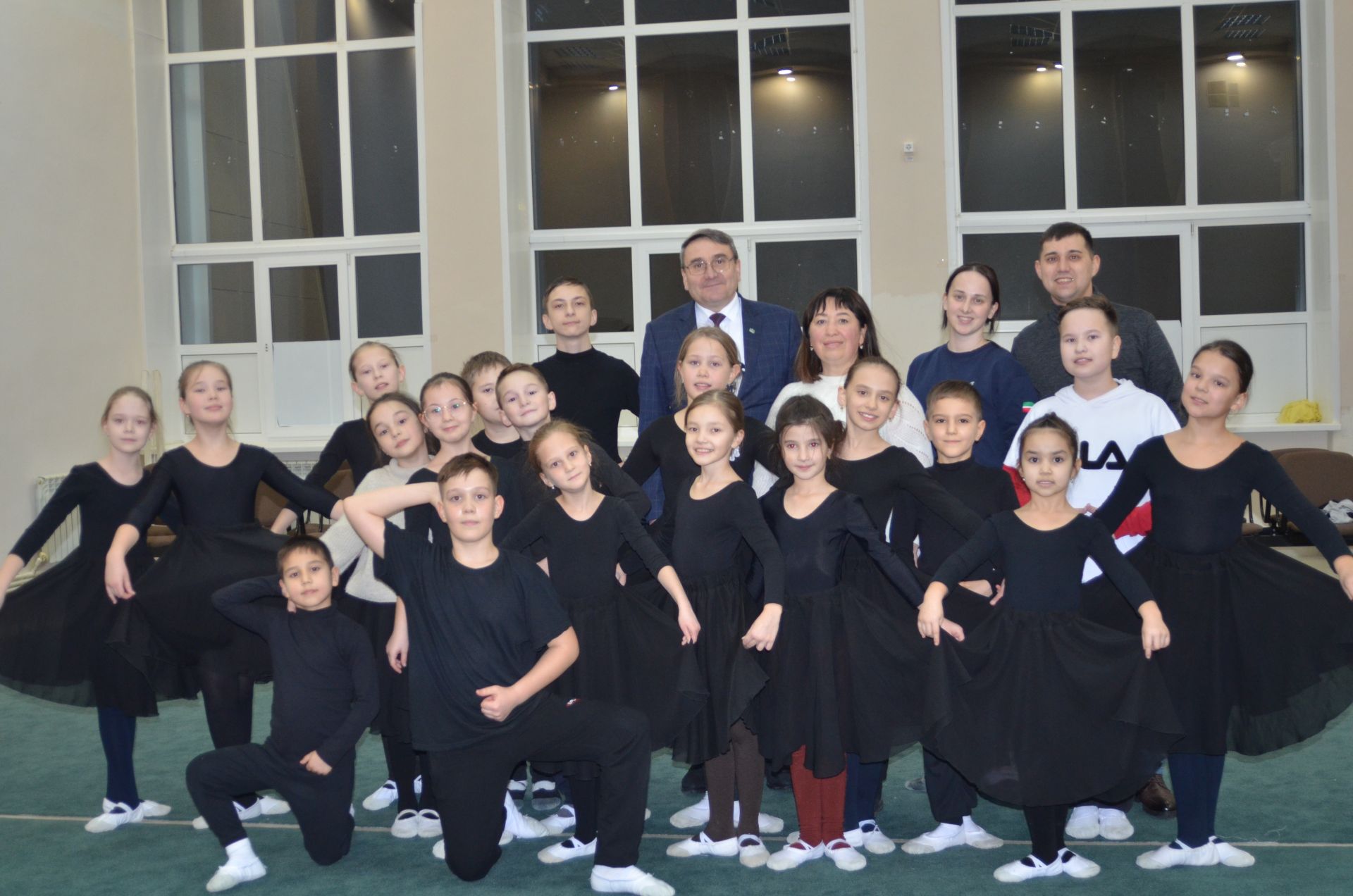 Кызылъяр җыенында сорау бирүче булмады