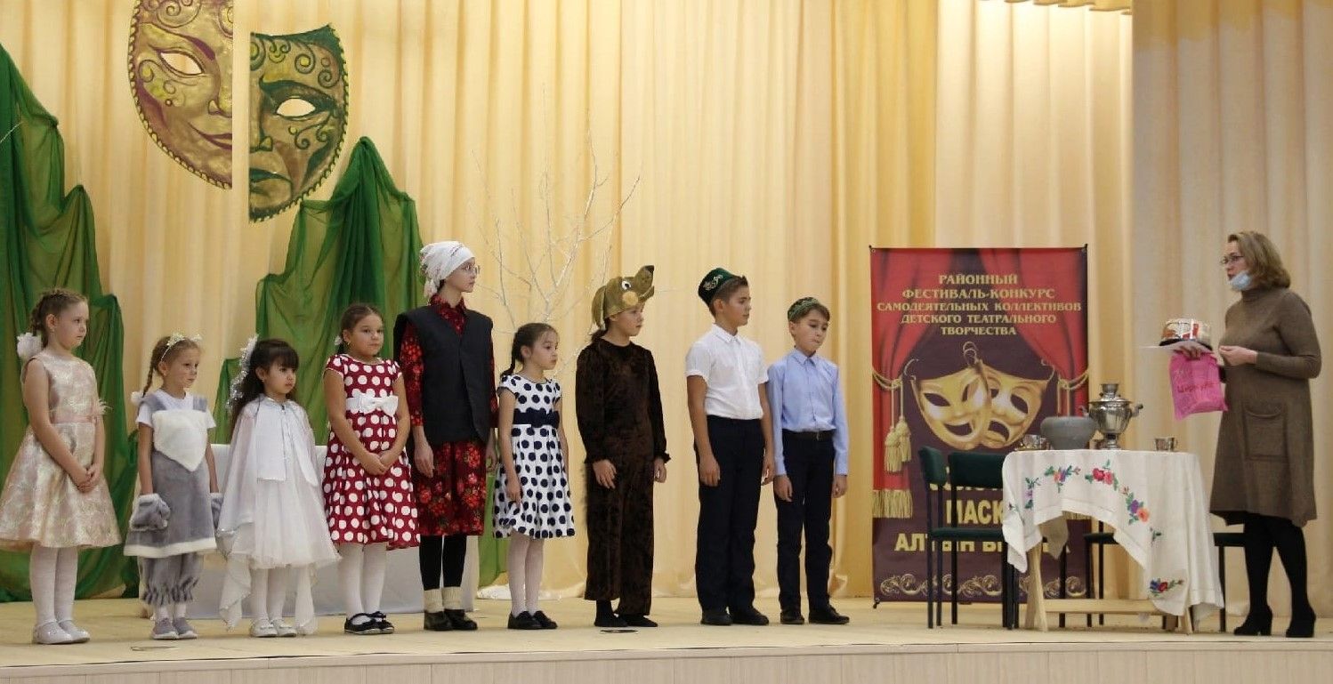 Кызылъярның кечкенә артистлары зур сәхнә турында хыяллана