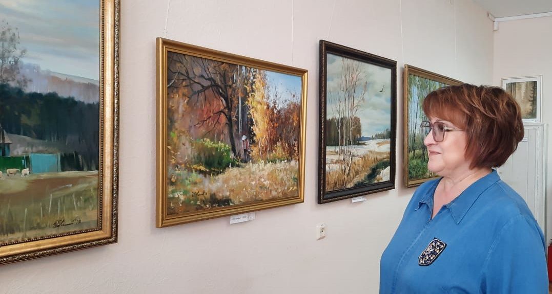 Любовались пейзажами: В бавлинском музее открылась выставка картин