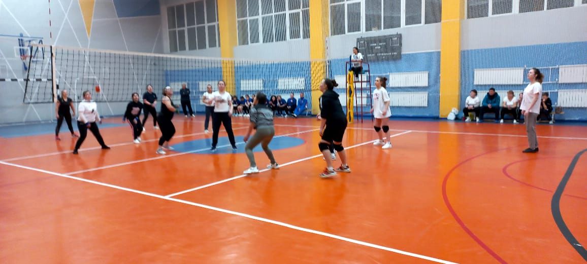 В Бавлах проходят соревнования по волейболу в зачёт Спартакиады КФК