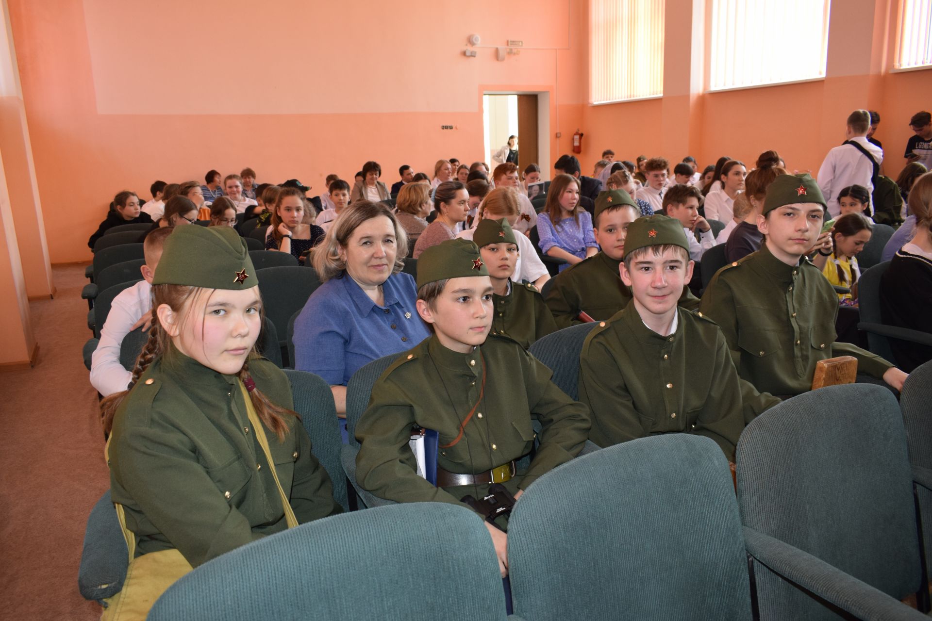 Бавлинские ученики вспомнили песни военных лет