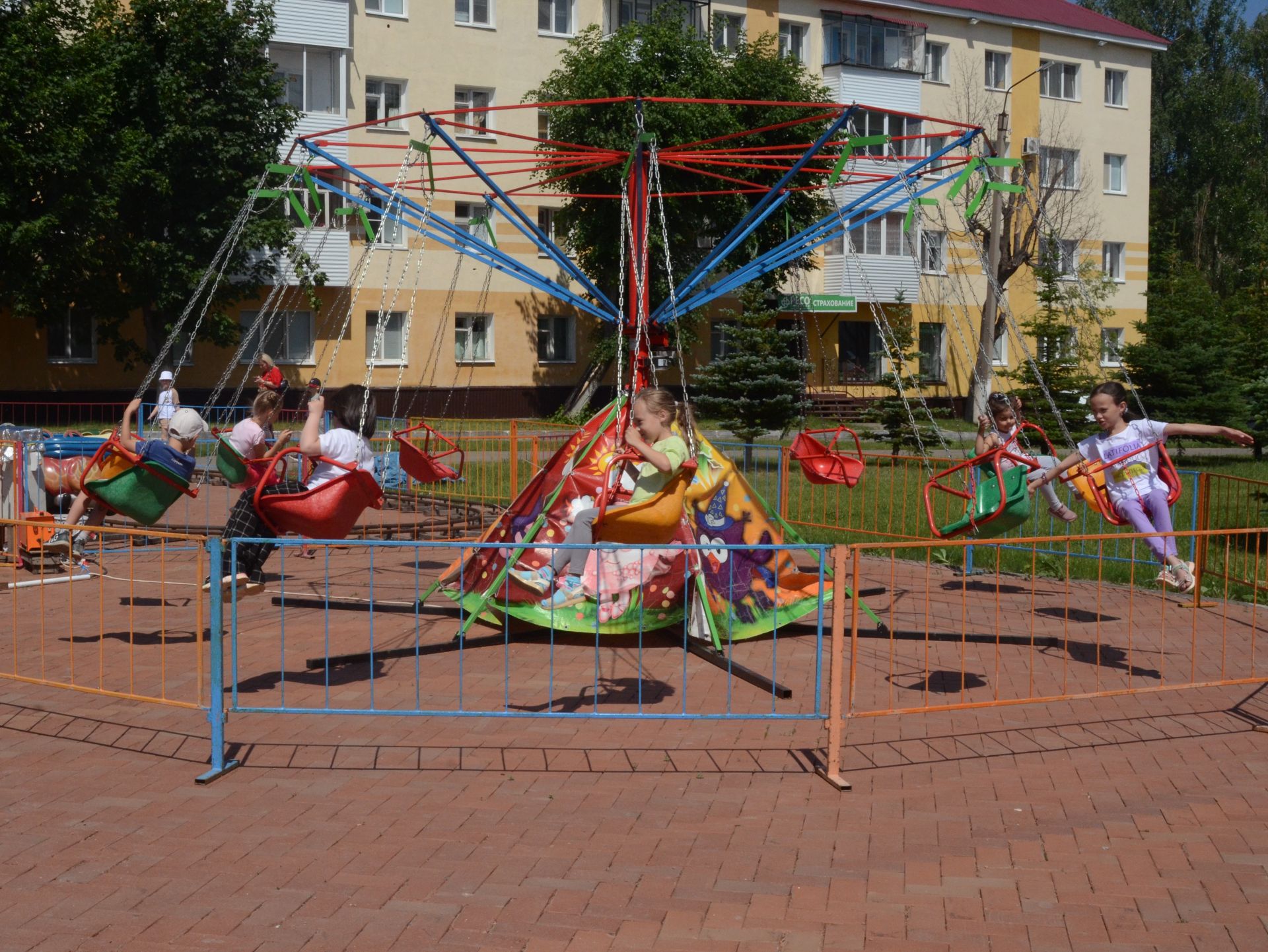 Җәйнең беренче көне Баулы балалары өчен зур бәйрәм оештырдылар