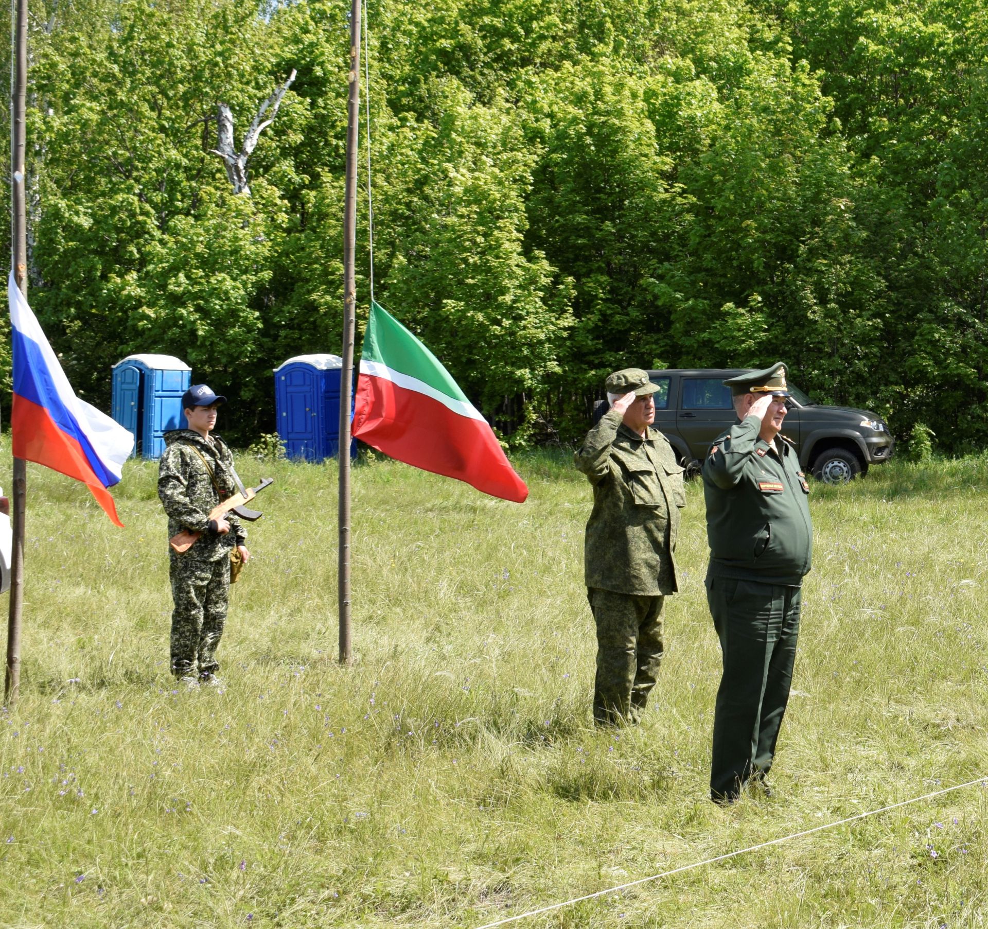 В Бавлах проходят военно-патриотические сборы старшеклассников