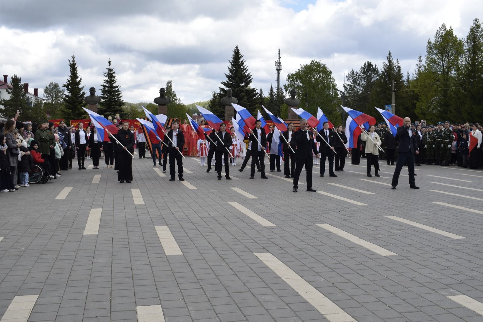 В Бавлах прошел митинг памяти