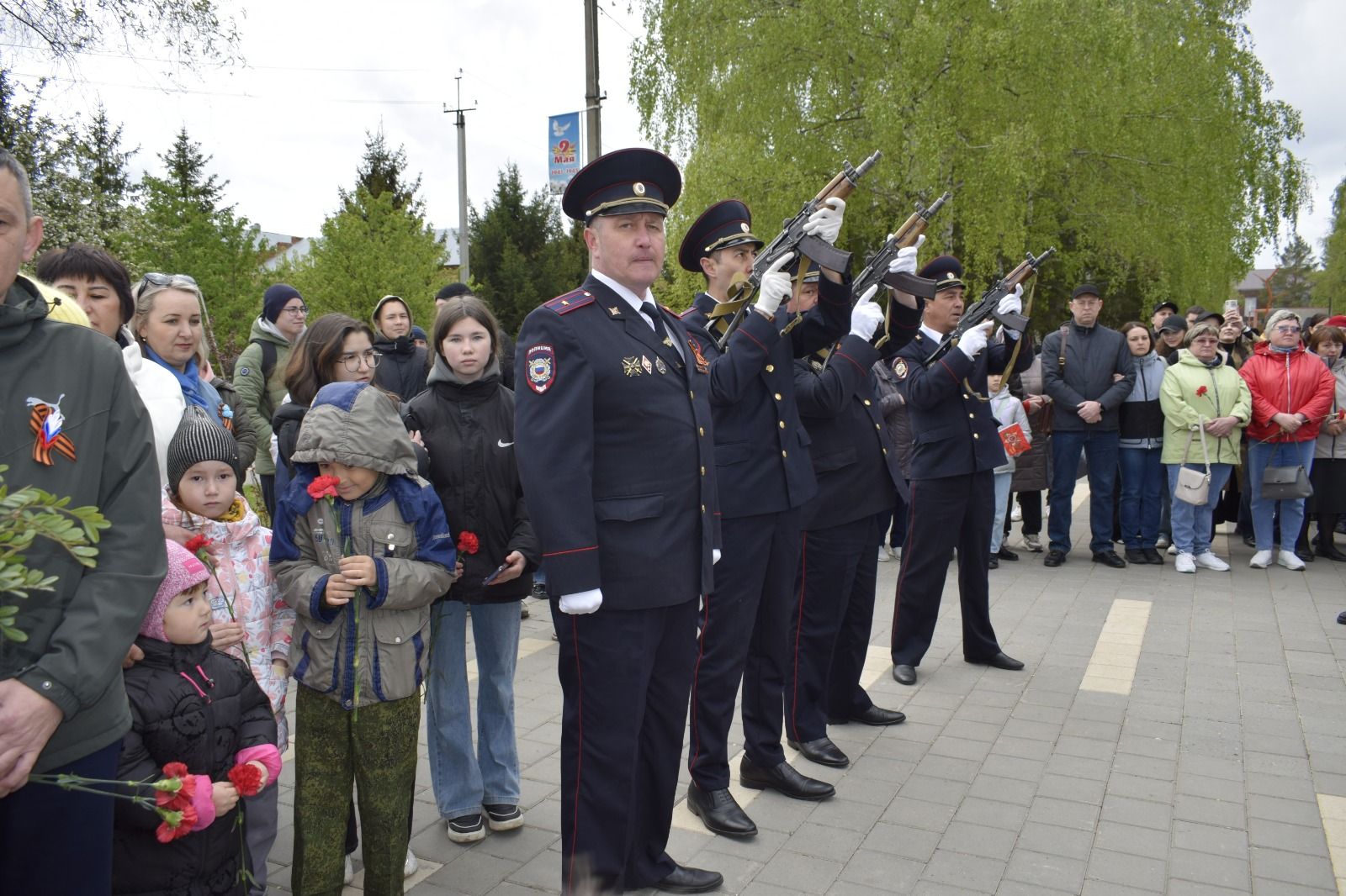 В Бавлах прошел митинг памяти