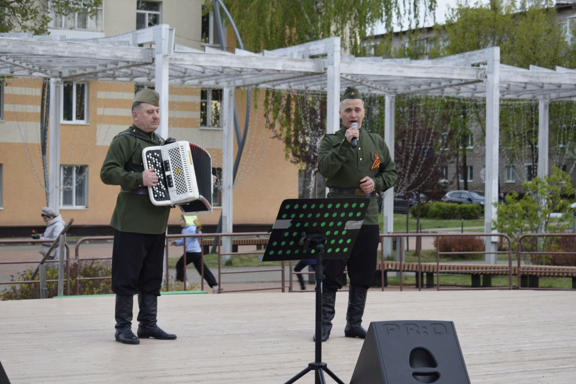 В Бавлах  День Победы завершился праздничным концертом