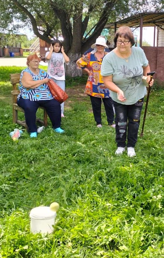 Люди с ограниченными возможностями здоровья провели время на природе