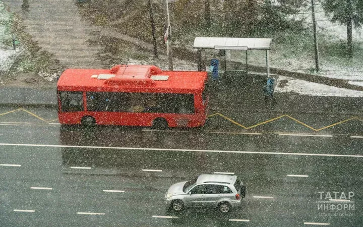 Водителей в Татарстане предупредили о сильном снеге и гололедице