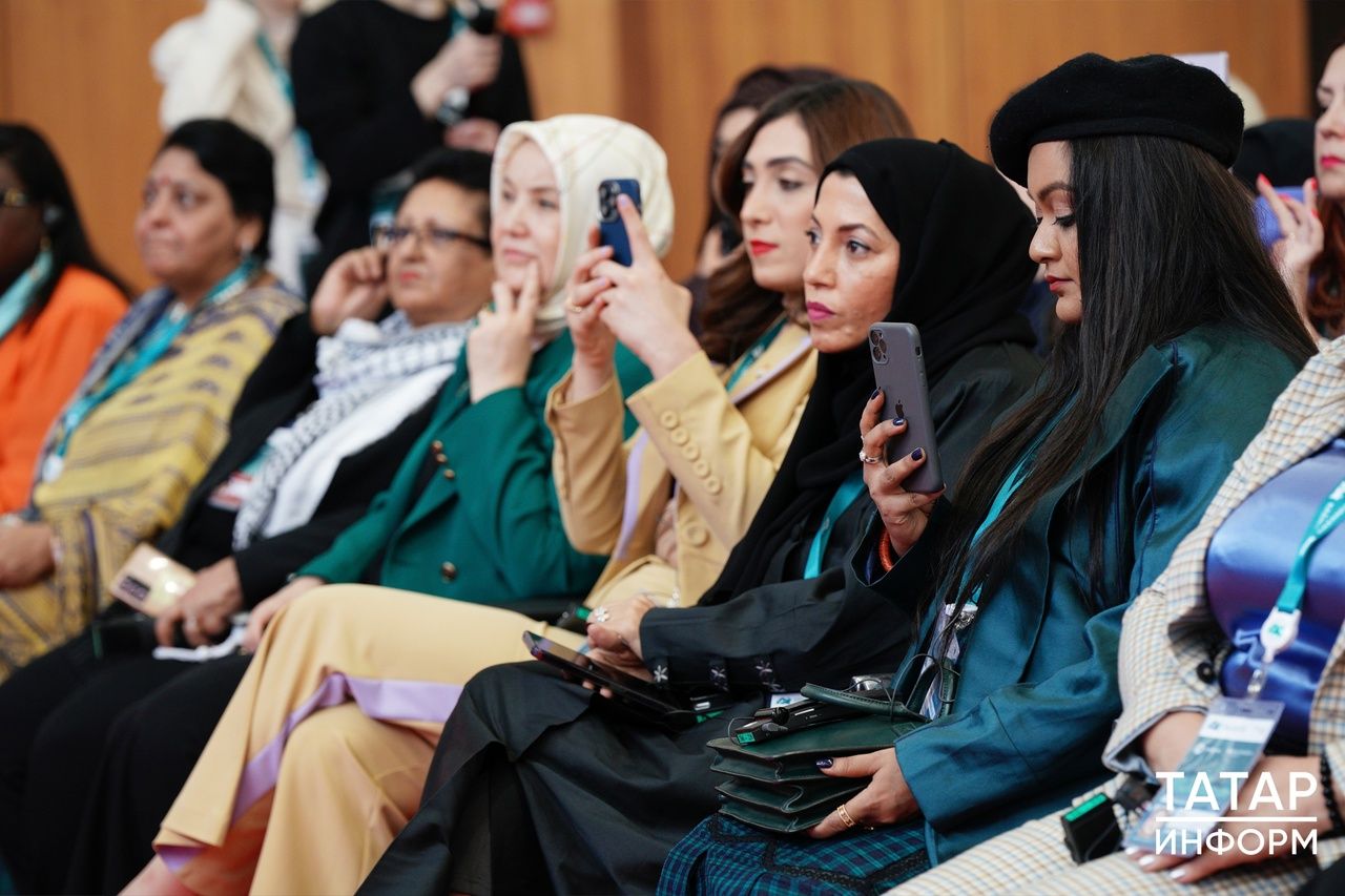Участвуй в премии «Halal Business Woman» и «Halal Charity Woman» на KazanForum 2025!