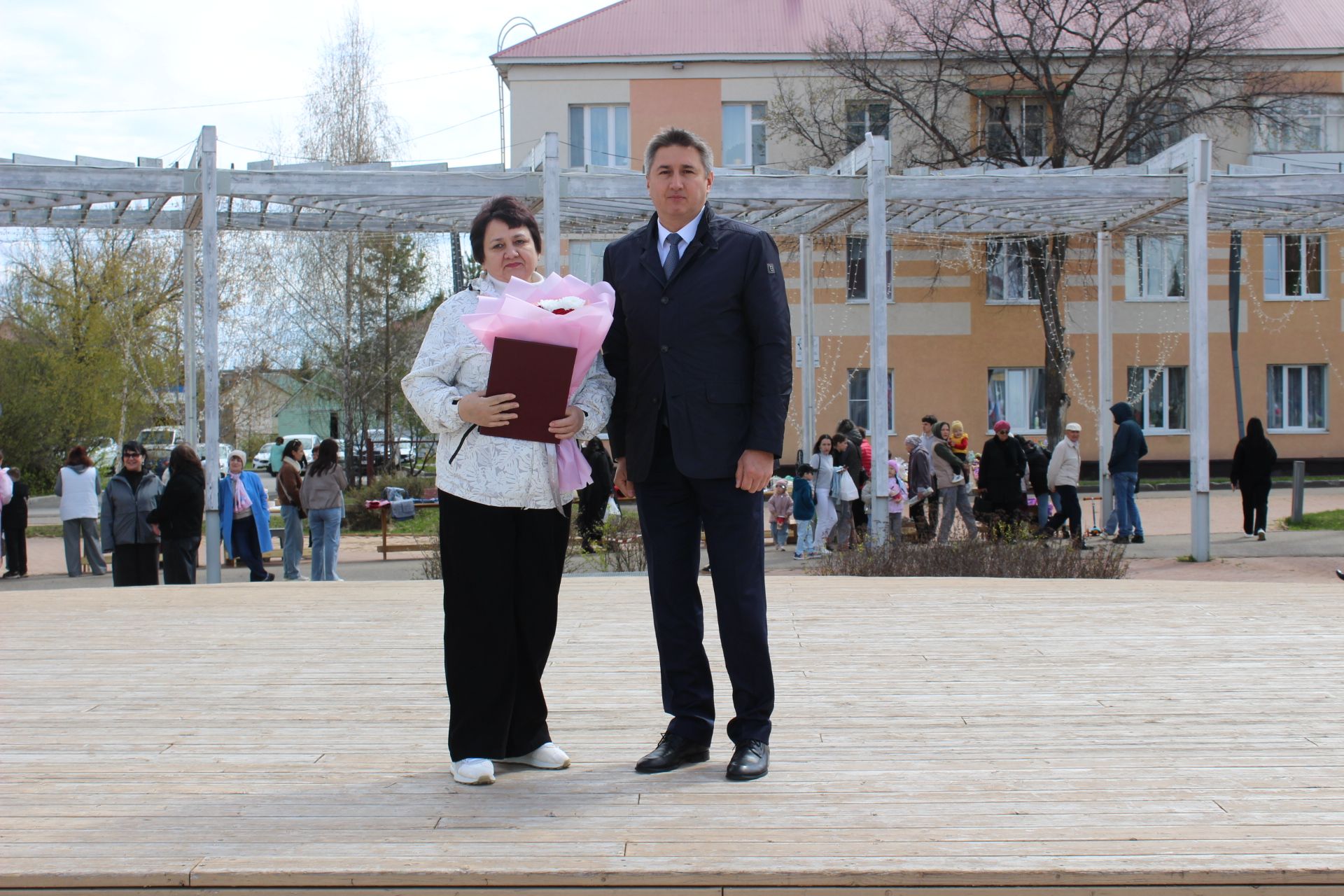 Бавлинцы отмечают праздник Весны и Труда