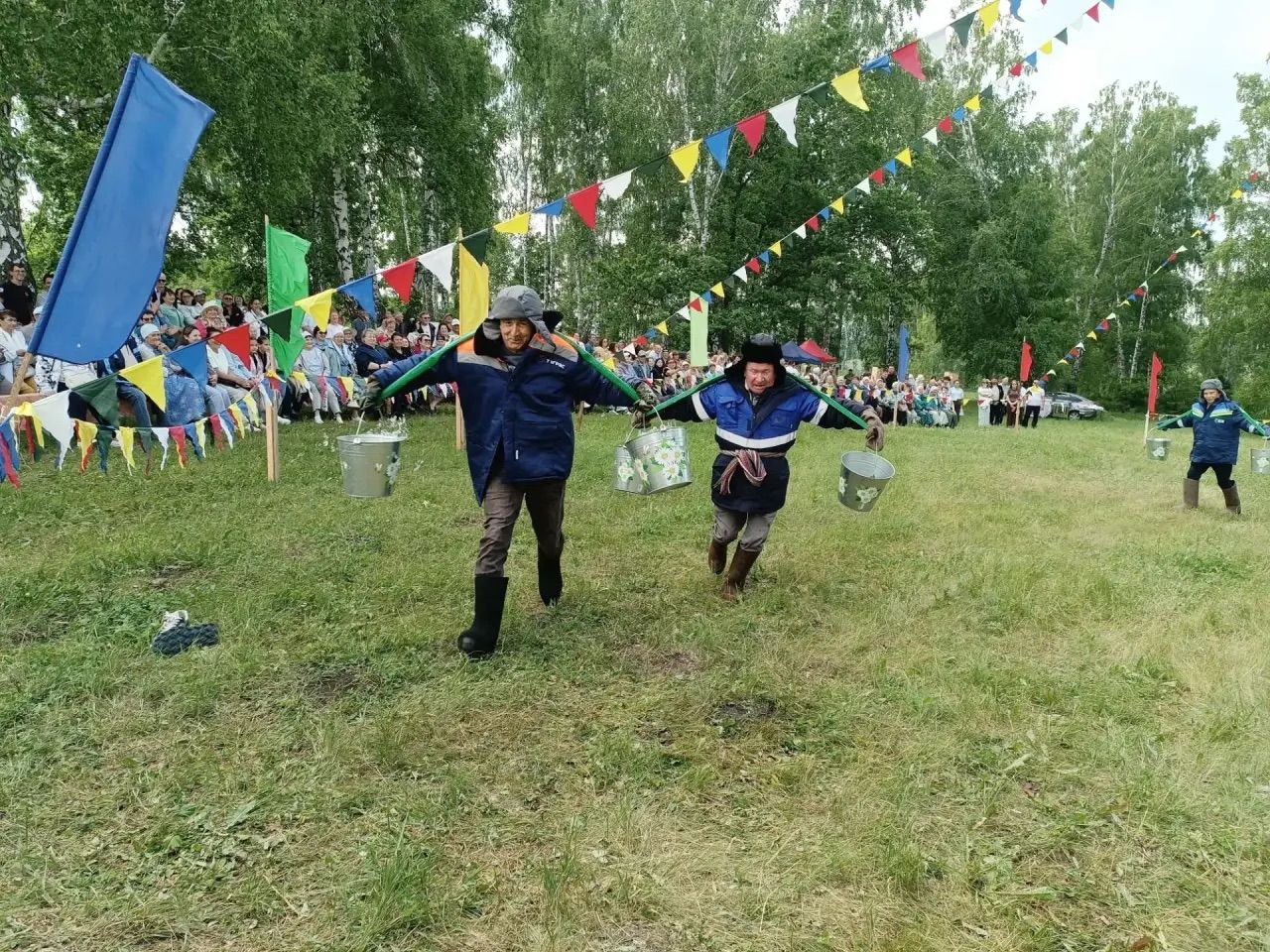 Баулы районында әби-бабайлар күңел ачты (фоторепортаж)